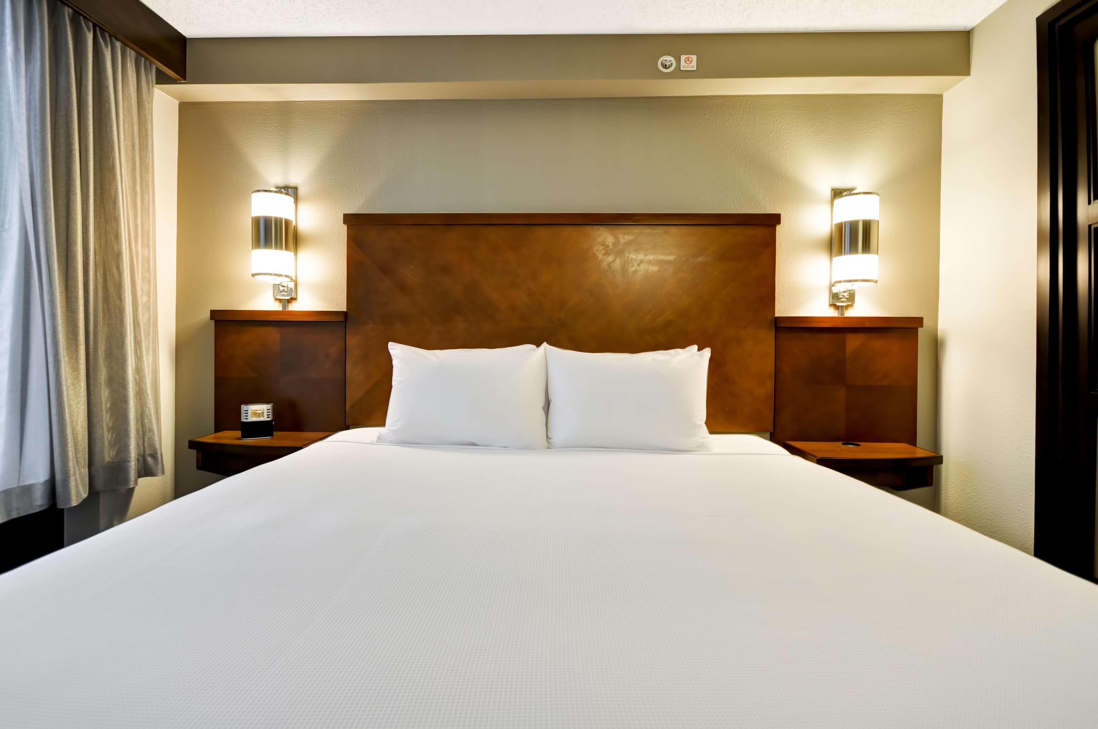 Hyatt Place Albuquerque Uptown Екстер'єр фото