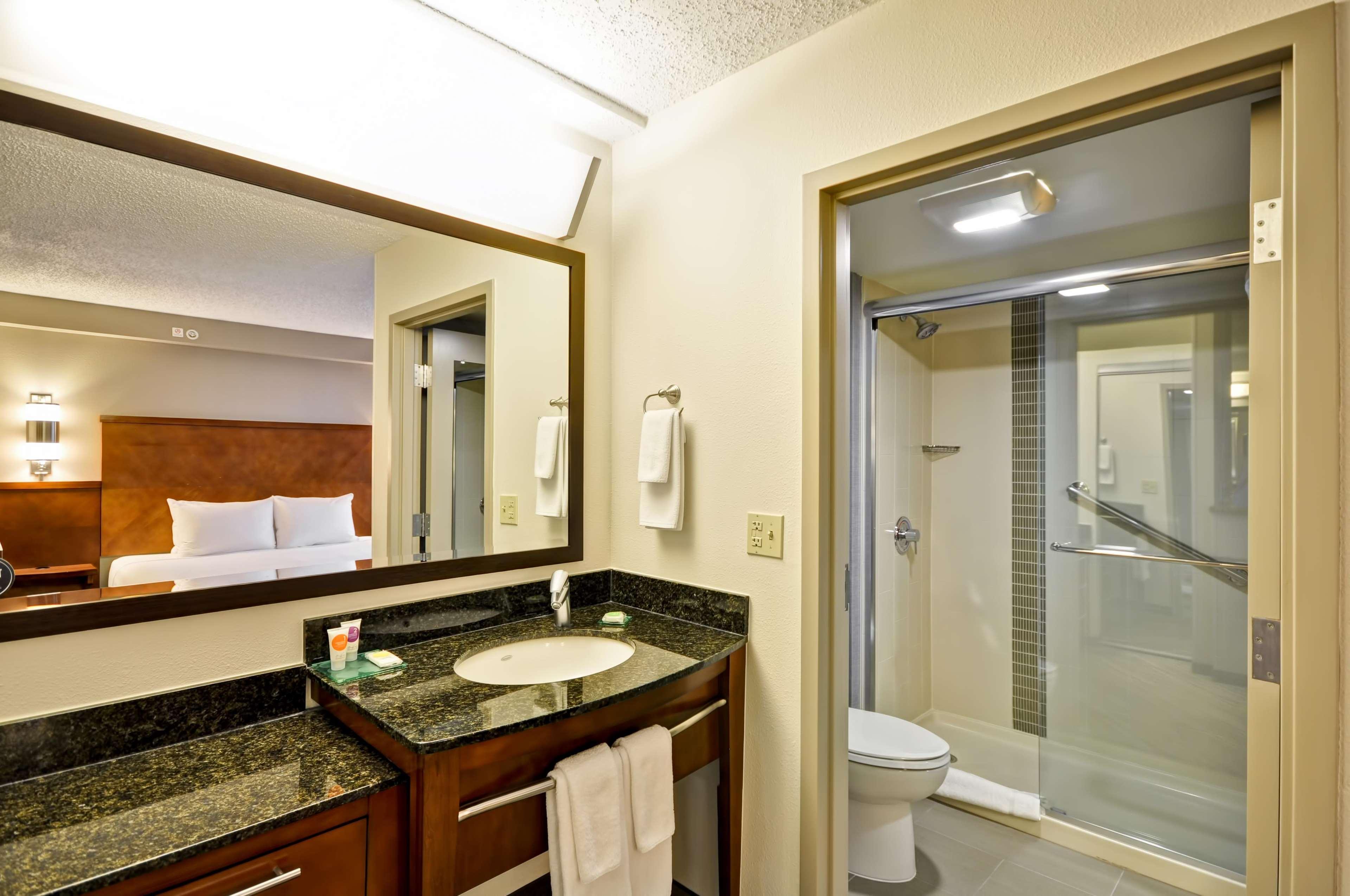 Hyatt Place Albuquerque Uptown Екстер'єр фото