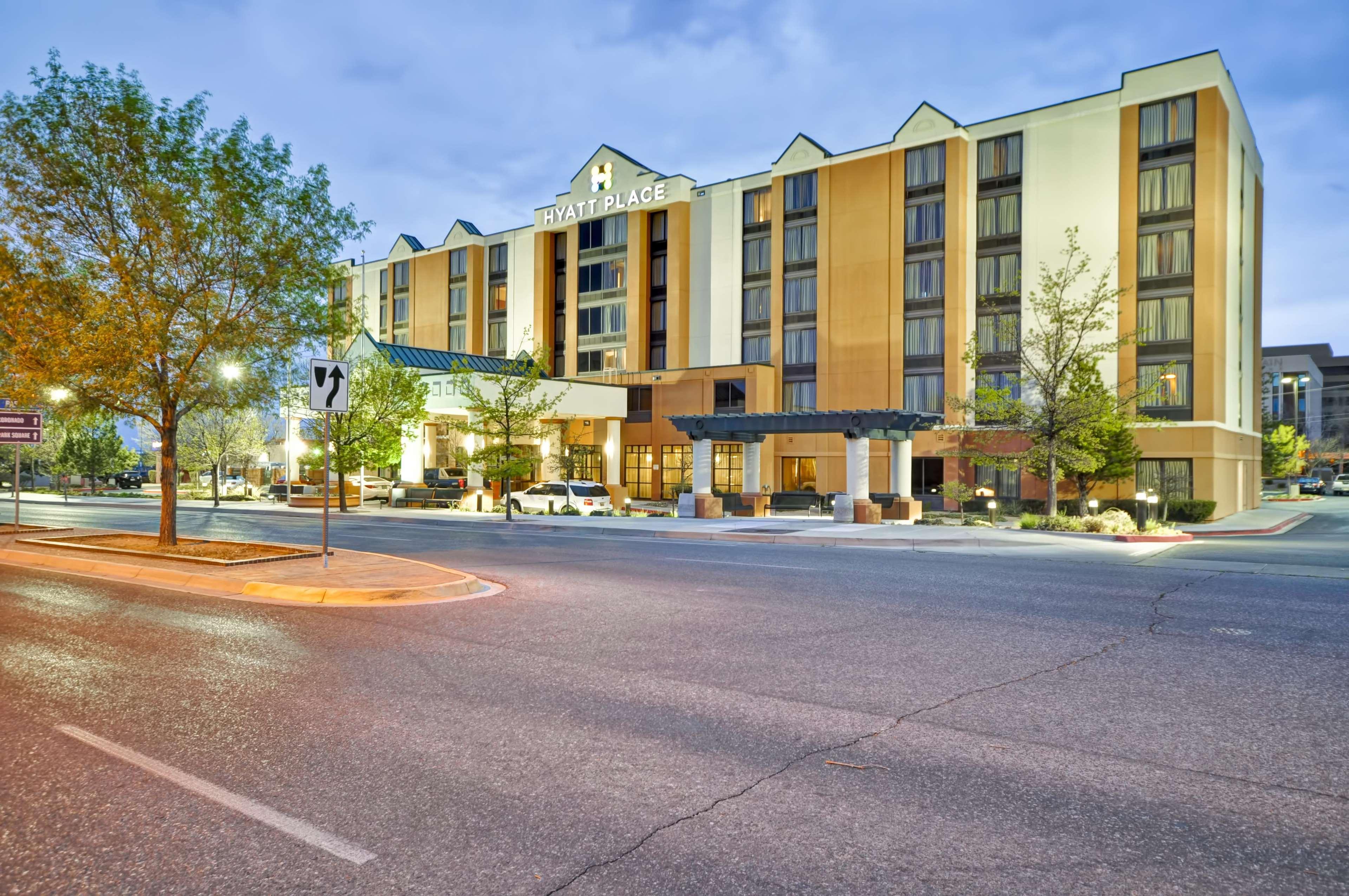 Hyatt Place Albuquerque Uptown Екстер'єр фото
