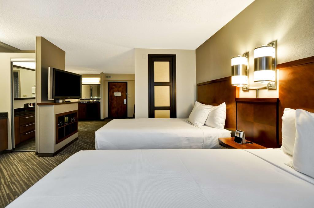 Hyatt Place Albuquerque Uptown Екстер'єр фото